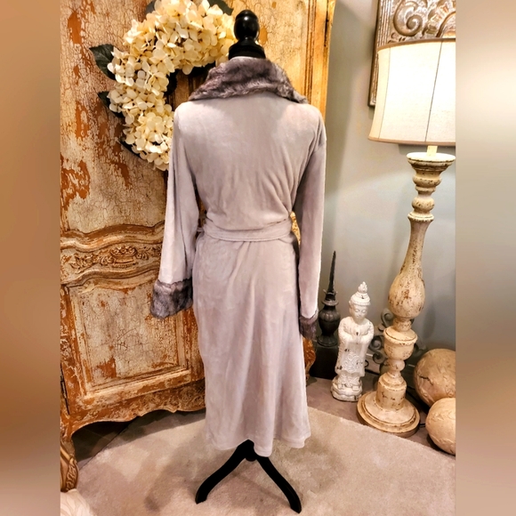 Soma New unworn Faux Fur Robe Size L/XL - Picture 8 of 8